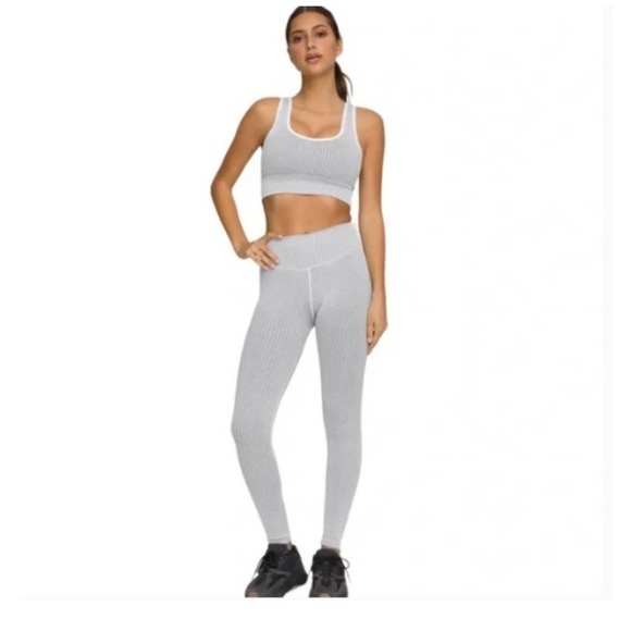 Good American Seamless Core Power Ribbed Legging Size 00/0 - Picture 1 of 7